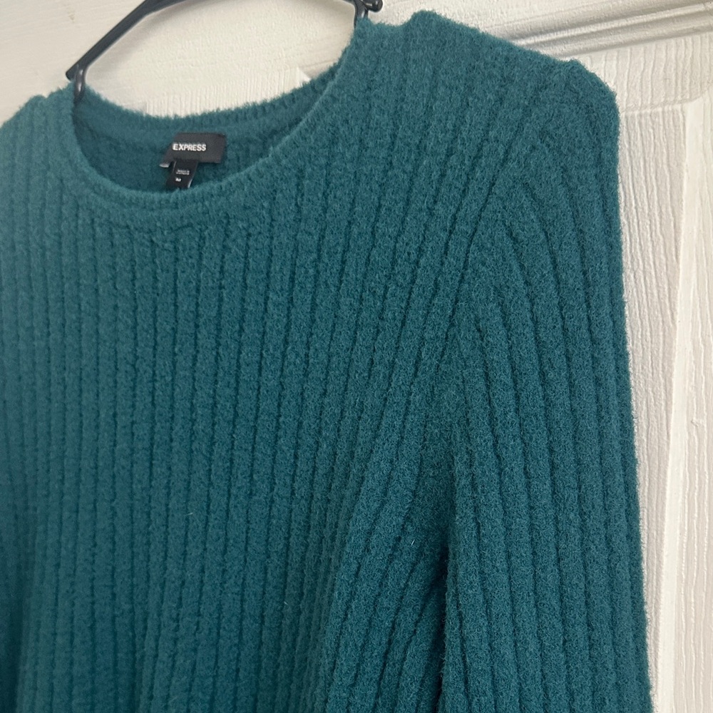 Express Deep Green Ribbed Sweater - Picture 3 of 4